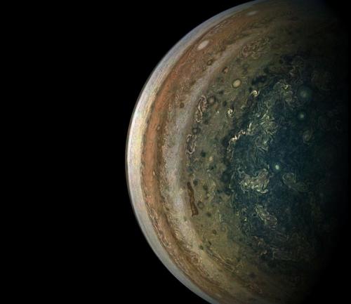 Юпитер в зеркале заднего вида: Nasa показало погоду в южном полушарии. 02 Юпитер в зеркале заднего вида: Nasa показало погоду в южном полушарии. 02