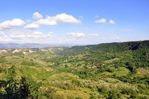 Мертвый город в италии. «Умирающий город» Чивита ди Баньореджо (Civita di Bagnoregio)