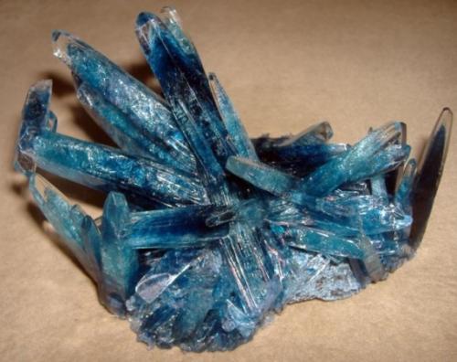 Камни Кольского полуострова. Минералы Кольского полуострова. Апатит