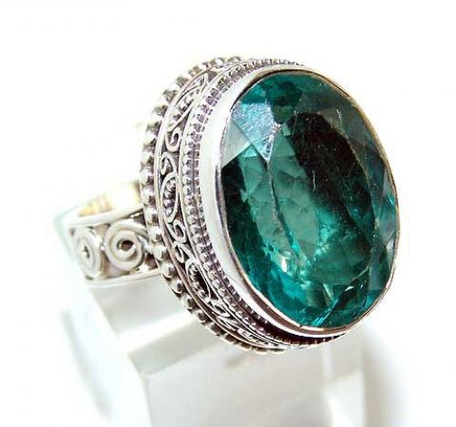 Камни Кольского полуострова. Минералы Кольского полуострова. Апатит