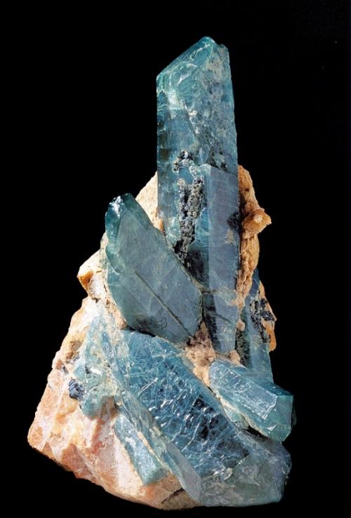 Камни Кольского полуострова. Минералы Кольского полуострова. Апатит