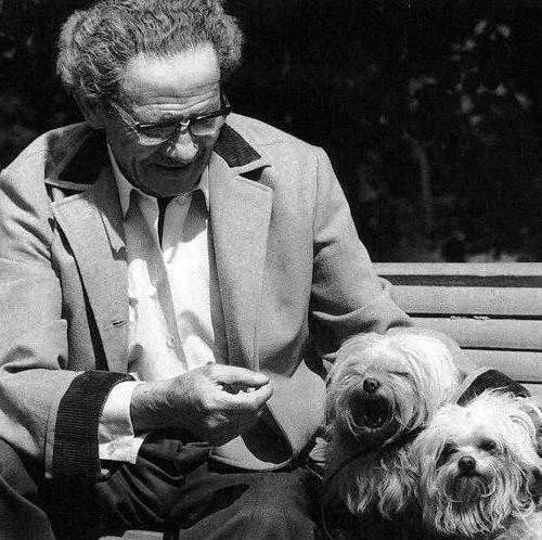 Вольф Мессинг биография. Вольф Мессинг: где похоронен, биография и предсказания