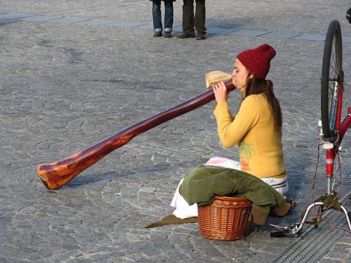 Лечение музыкальными инструментами. Какие болезни лечит игра на музыкальных инструментах