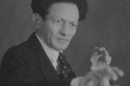 Вольф Мессинг биография. Вольф Мессинг: где похоронен, биография и предсказания