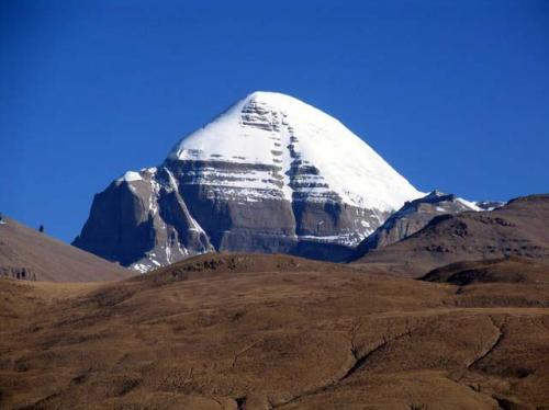 Гора Кайлас свастика.