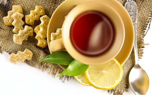 Можно ли пить чай во время еды. Чай до еды или после еды? Можно ли запивать еду чаем?