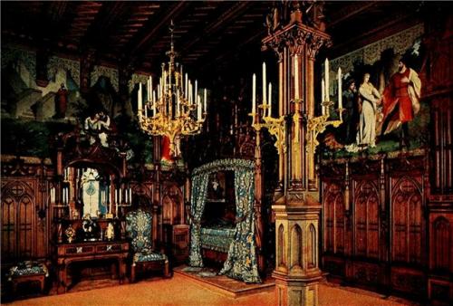 Нойшванштайн перевод. История замка Нойшванштайн