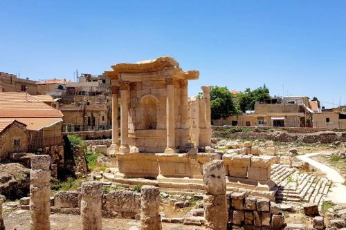 Баальбек в Ливане - циклопический храмовый комплекс Древнего мира