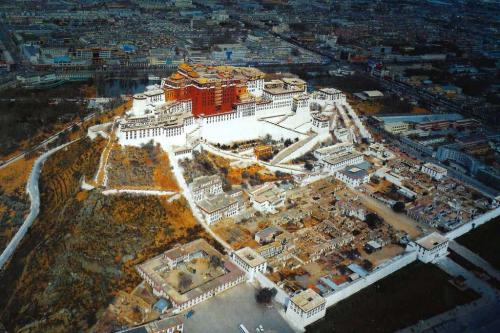 Потала. Дворец Потала — резиденция Его Святейшества далай-ламы