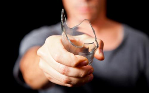 Советы алкоголикам и пьяницам. Безопасные методы усмирения человека, находящегося в состоянии опьянения 01 Советы алкоголикам и пьяницам. Безопасные методы усмирения человека, находящегося в состоянии опьянения 01