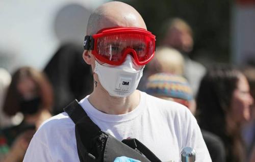 Как долго защитный экран от коронавируса остается эффективным. Американские ученые: экраны для лица и маски с клапанами нельзя использовать для защиты окружающих от коронавируса