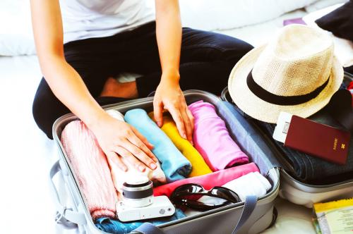 Какие предметы первой необходимости следует взять с собой на поездку. Одежда