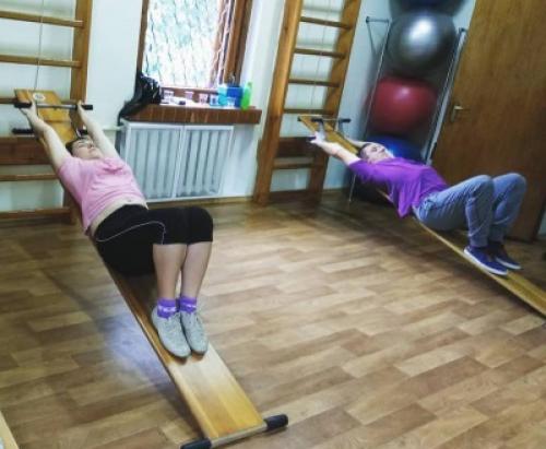 Занятия на турнике при остеохондрозе. Что недопустимо практиковать при остеохондрозе? 01 Занятия на турнике при остеохондрозе. Что недопустимо практиковать при остеохондрозе? 01