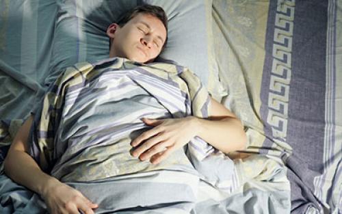 После приема алкоголя не могу уснуть. Причины возникновения