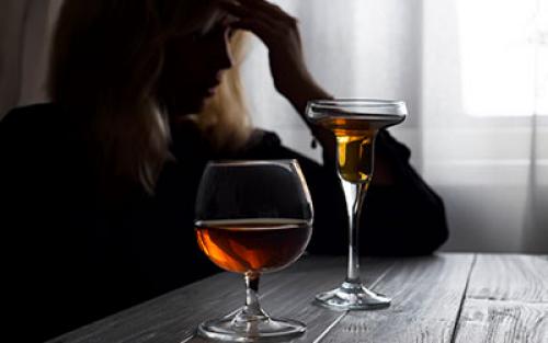 Полезно ли пить водку каждый день. Чем опасен безвредный алкоголь, принимаемый ежедневно