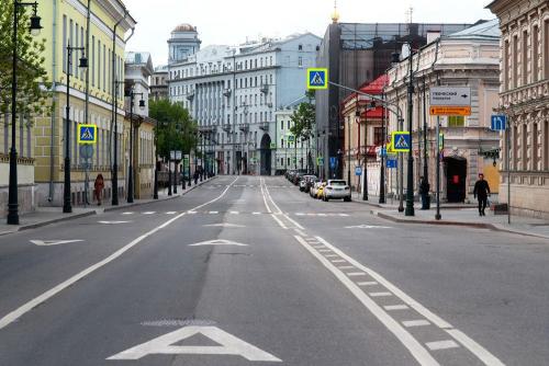 Каким образом дипломатические отношения между Китаем и Россией влияют на их совместные усилия по борьбе с COVID-19. Сокращение контактов
