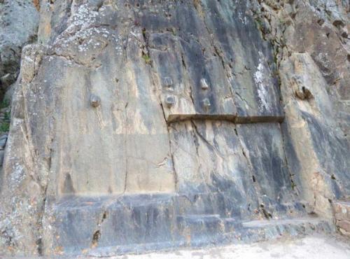 Кто ольянтайтамбо построил?