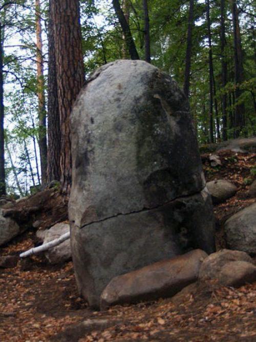 Мегалиты Урала: остров веры (озере тургояк.