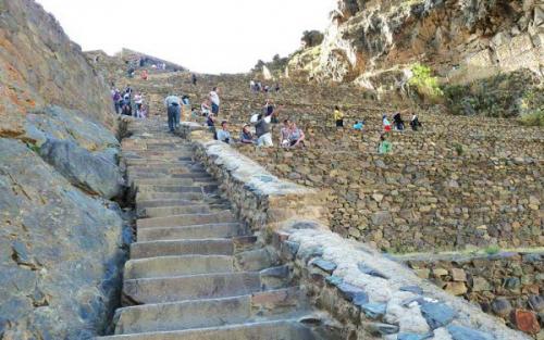 Кто ольянтайтамбо построил? 09