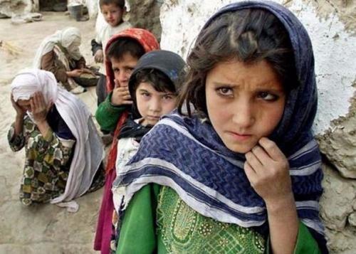 Власти Германии предсказали новую волну беженцев в 2016 году.