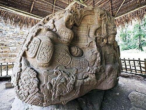 Киригуа, Гватемала.  Ezomir.