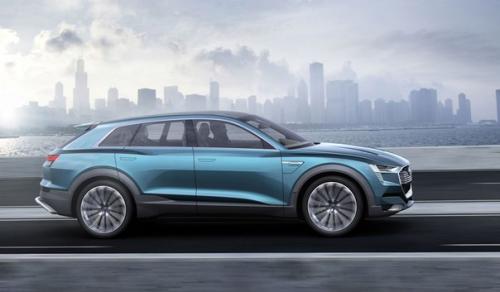 CES 2016: электрический концепт - кроссовер Audi E - Tron Quattro. 02