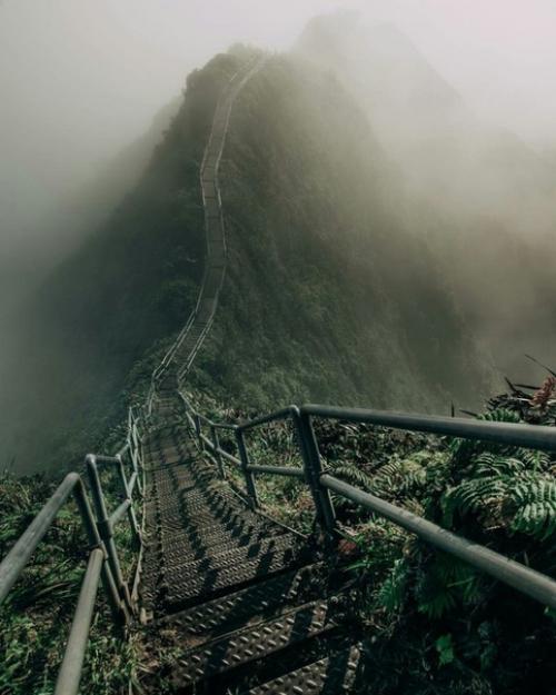 Оаху, Гавайи. Оа ху - третий по величине и наиболее населённый остров гавайского архипелага. 01