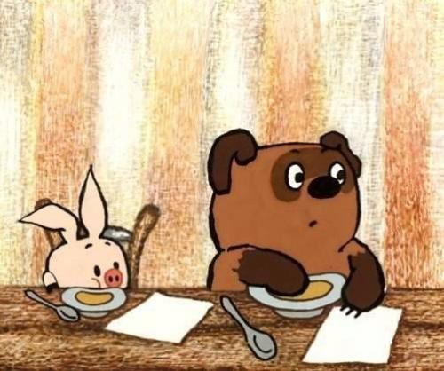 В советском мультфильме Винни - пуха озвучивал Евгений Леонов.