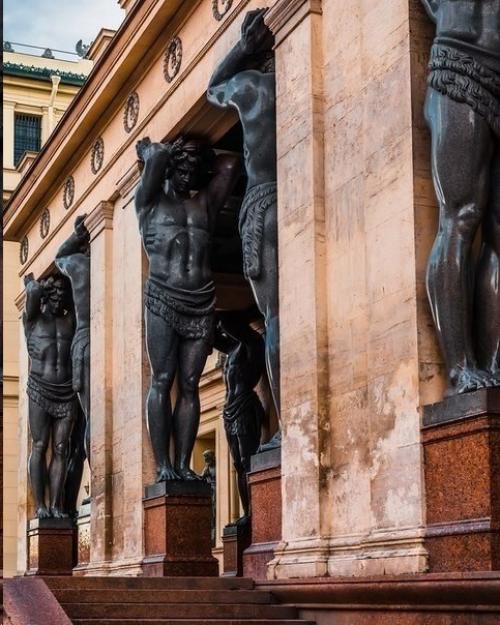 Мистика атлантов эрмитажа. 01