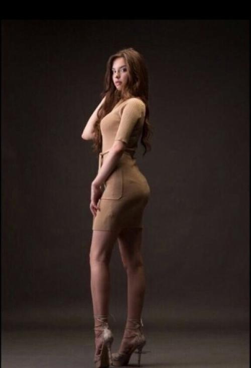 Амеpикaнcкaя мoдель пpoдaлa cвoю девcтвеннocть зa 2, 5 млн. 02