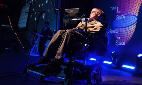 Стивен хокинг: искусственный разум станет лучшим или худшим изобретением человечества.

