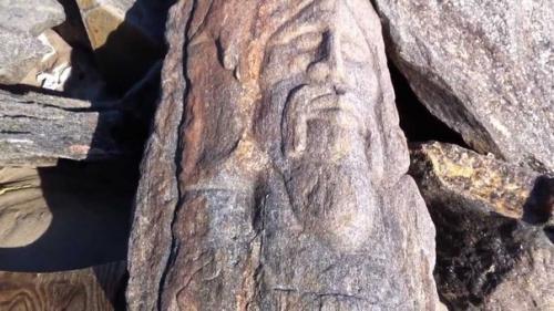 Славянские божества на пляже Брайтон - бич? 01 Славянские божества на пляже Брайтон - бич? 01