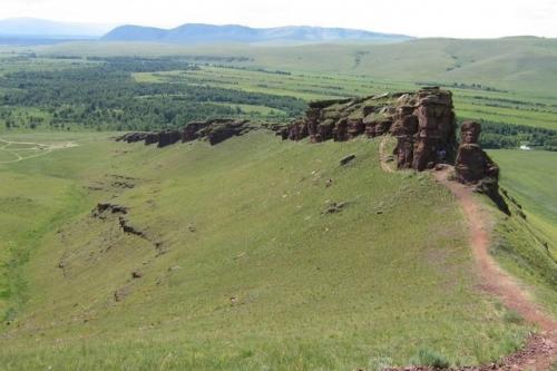Сундуки собой цепь гор в Хакасии представляют. 04