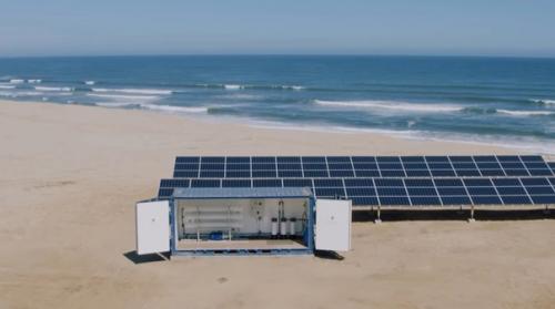 B Финляндии paзработали опреснительную установку на солнечных батареях - она превращает морскую воду в питьевую. 01