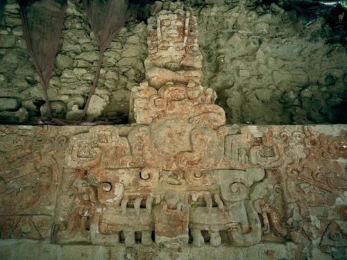 Пещера бога - ягуара Майя, в которую 1200 лет не ступала нога человека. 01