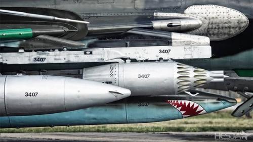 Сухой су - 22 - истребитель - бомбардировщик, выпущенный в средине 70-х годов, широко поставляемый на экспорт в различные Горячие Точки мира. 02