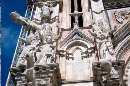 Сиенский собор. Город сиена известен на весь мир прекрасным собором пресвятой девы Марии. 07