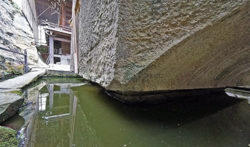 Таинственный японский мегалит иши - но - ходен. 04 Таинственный японский мегалит иши - но - ходен. 04