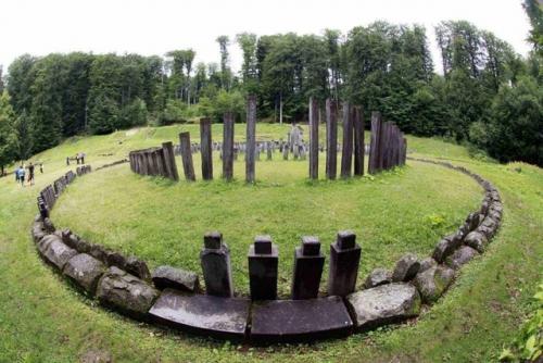 Сармизегетуза (Румыния). Сармизегетуза (лат. 02 Сармизегетуза (Румыния). Сармизегетуза (лат. 02