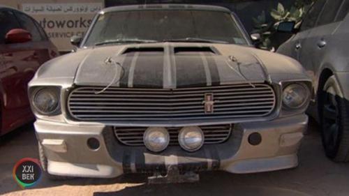 Заброшенные автомобили в Дубае. 01