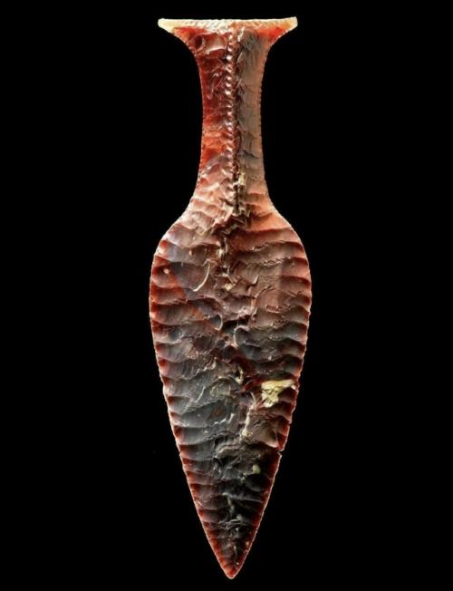 Кинжал хиндсгавл, обнаруженный в 1867 году на датском острове фэнё.  