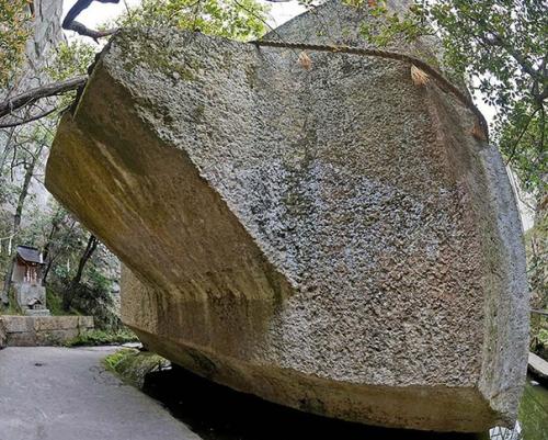 Таинственный японский мегалит иши - но - ходен. 08 Таинственный японский мегалит иши - но - ходен. 08