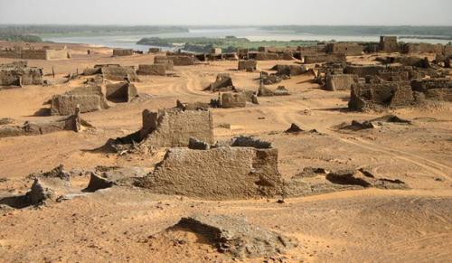 Мистические надписи в средневековом склепе. 02