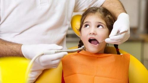 В Британии разработали процедуру лечения кариеса без сверления. В Британии разработали процедуру лечения кариеса без сверления.