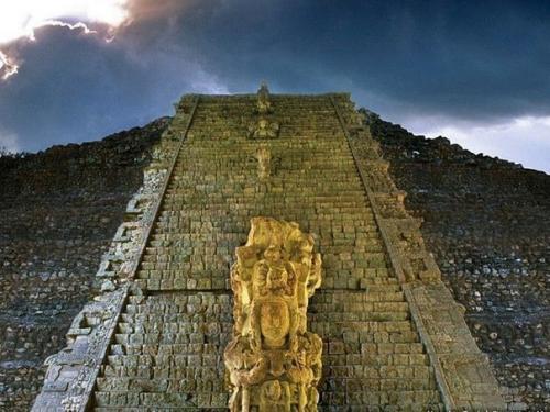 Копан: блеск, кровь, хаос. 01