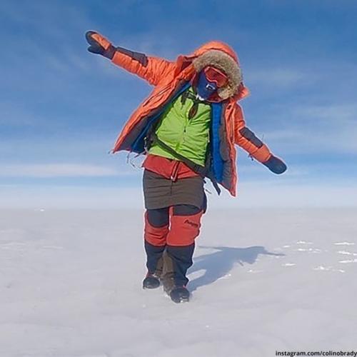 Колин о' брейди первым в мире смог пересечь без посторонней помощи Антарктиду. 03