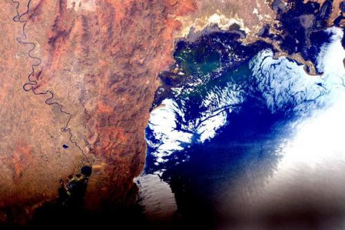 Космос.  Как обычно астронавт Скотт келли снимками поражает. 01