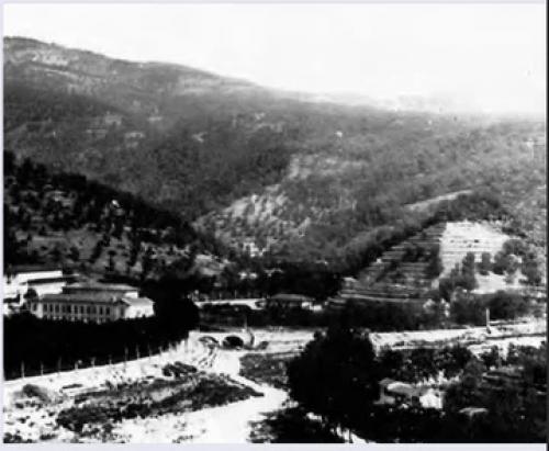 Пирамида сент - Андре (Франция). 01