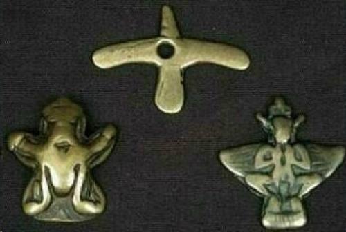 Гаруда - птицечеловек.  Многие индийские легенды содержат сюжеты о мифической птице гаруде огромных размеров, способной перевозить людей. 04