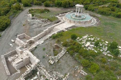 В турецкой провинции бурдур после реставрации была возобновлена работа 2000-летнего фонтана, находящегося в древнем городе кибира. 03